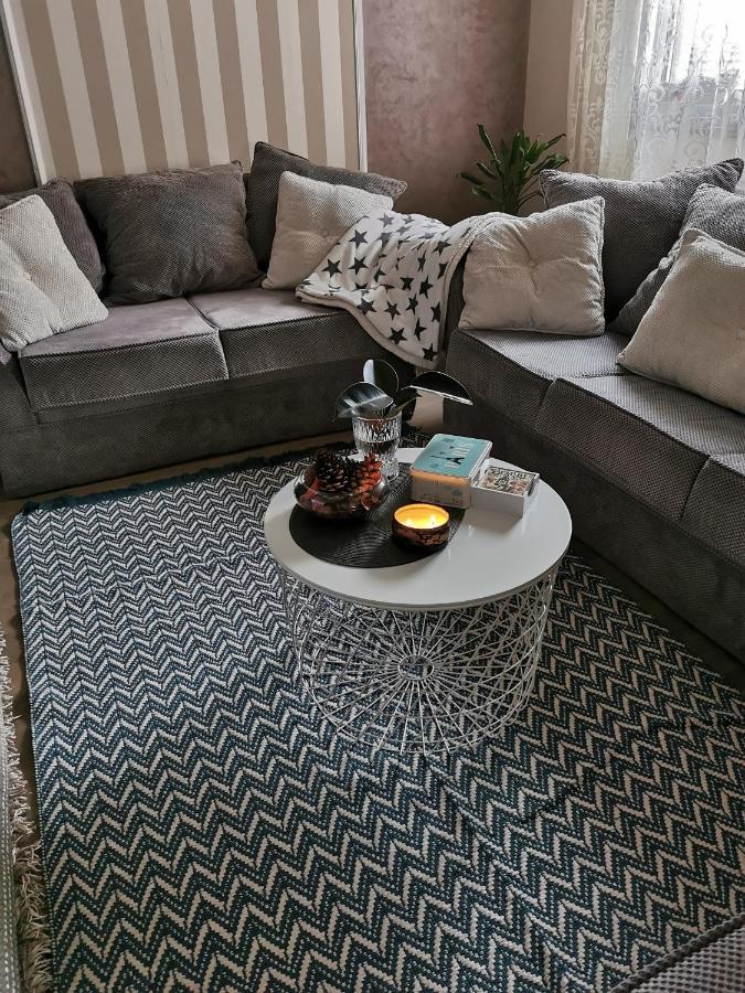 Lux Apartman Lena Beograd Bagian luar foto