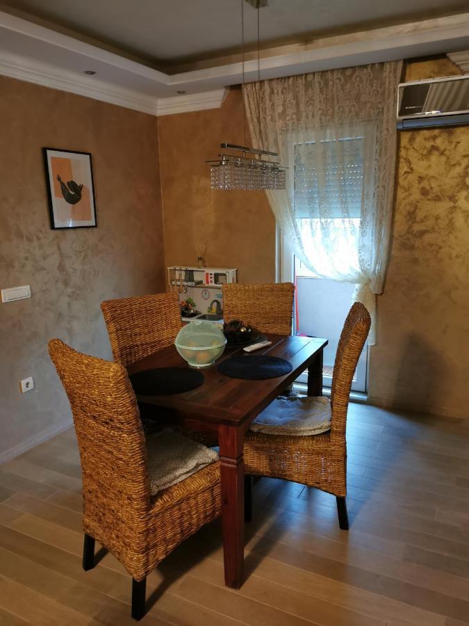 Lux Apartman Lena Beograd Bagian luar foto